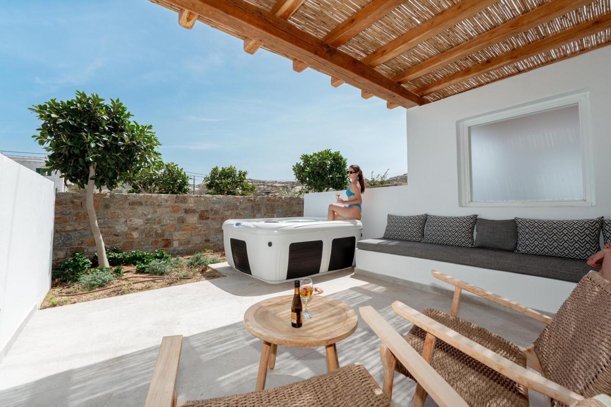 Oliving Mykonos Luxury Suites Klouvas Buitenkant foto