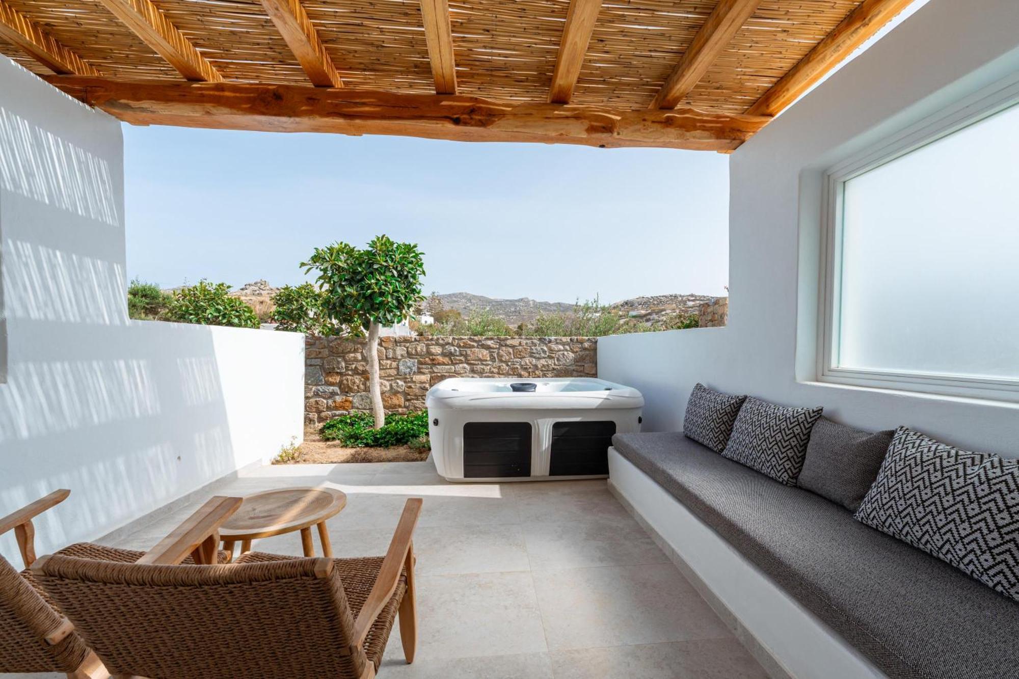 Oliving Mykonos Luxury Suites Klouvas Buitenkant foto